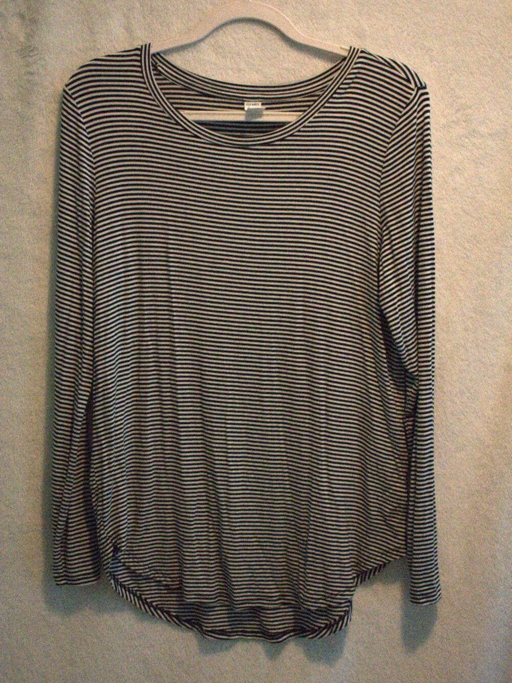 Women's long sleeve top